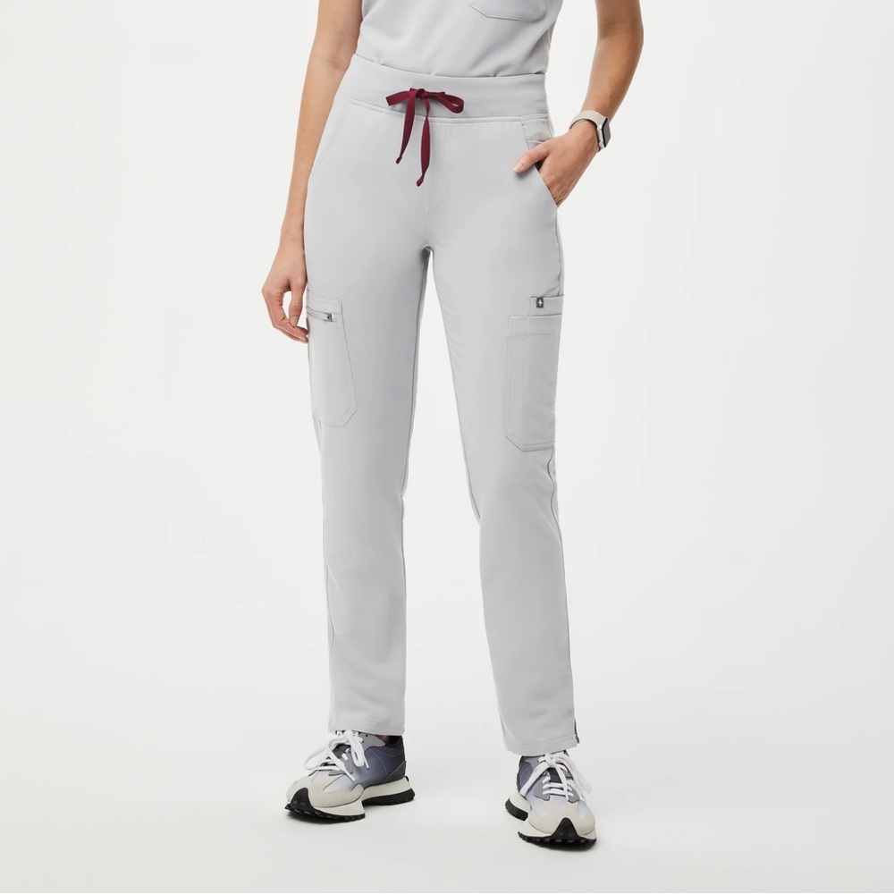 Yola Skinny High Waist Scrub Pants CEMENT